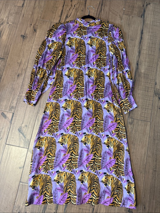 FARM Rio Dresses & Skirts - FARM Rio Purple and Yellow Tiger-Print Long Sleeve Midi Dress 💜 LSU FANS XS